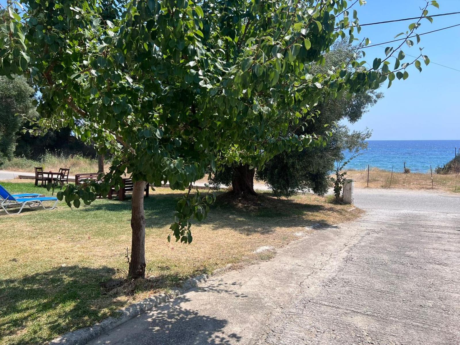 Stavros Apartments Nea Skioni Bagian luar foto