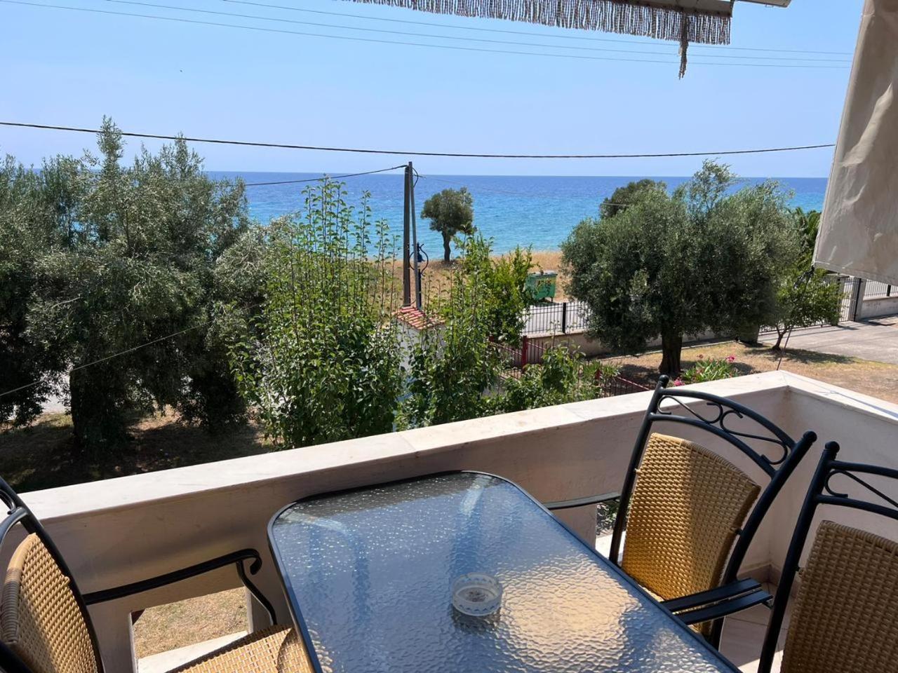 Stavros Apartments Nea Skioni Bagian luar foto