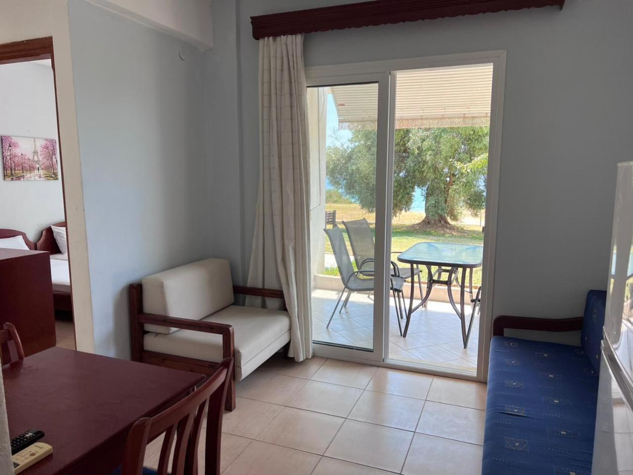 Stavros Apartments Nea Skioni Bagian luar foto